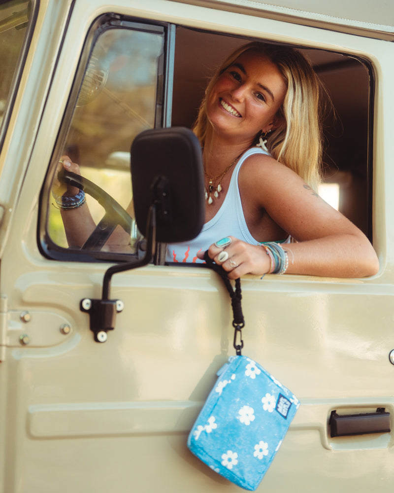 Daisy Phase Small Pouch
