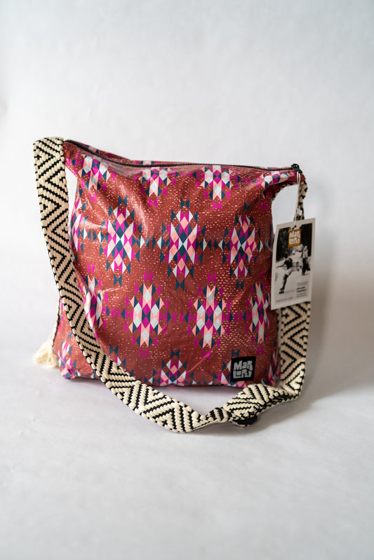 Coyote Sunday Bag